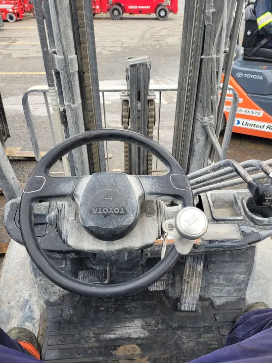 2017 Toyota 8FGU30 Forklift