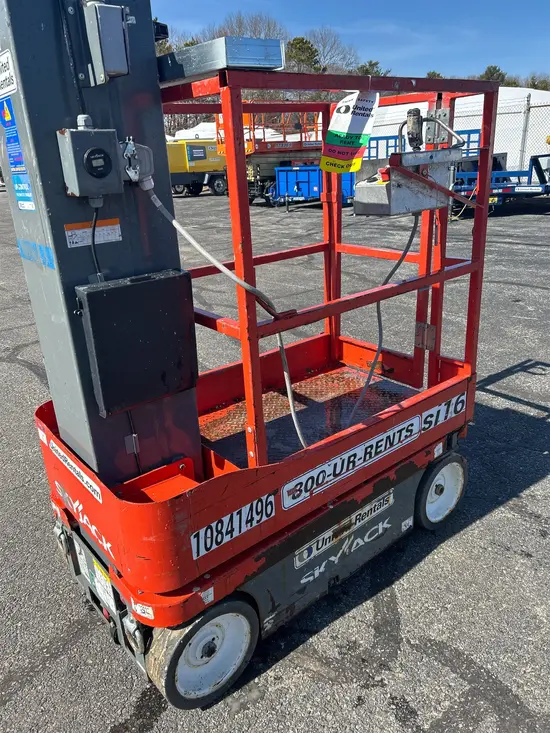 2018 Skyjack SJ16 Self-Propelled One-Person Lift