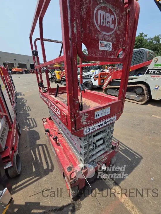 2018 MEC MICRO 19 Scissor Lift