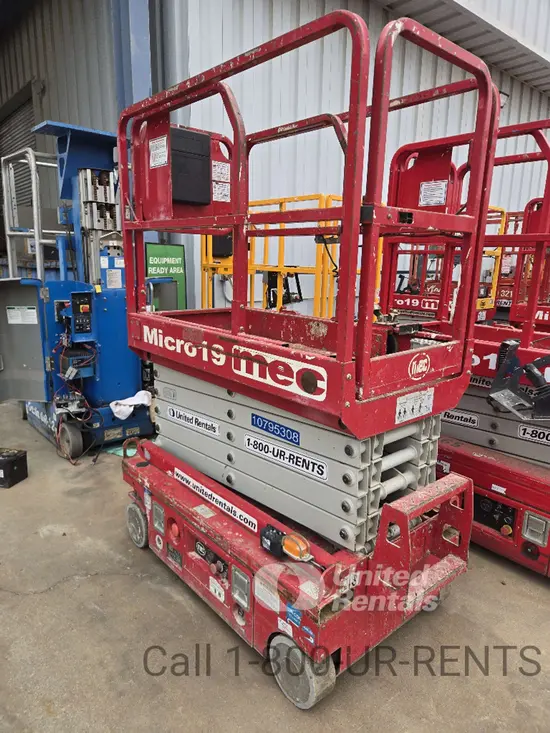2018 MEC MICRO 19 Scissor Lift