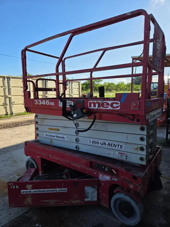 2017 MEC 3346SE Scissor Lift