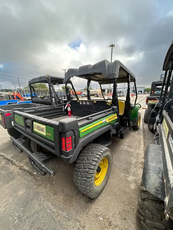 2022 John Deere XUV855M S4 Utility Vehicle