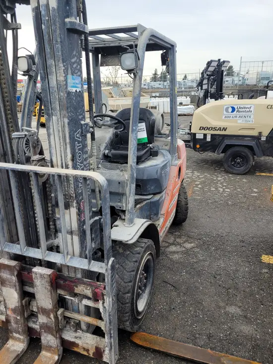 2017 Toyota 8FGU30 Forklift