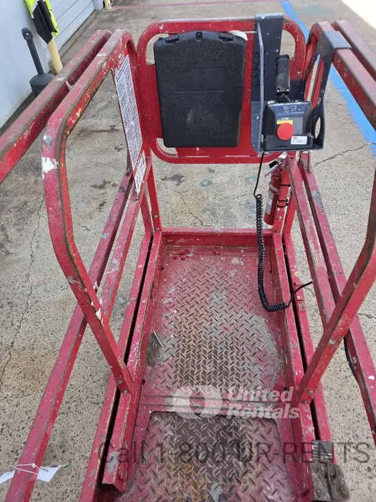 2018 MEC 1330SE Scissor Lift