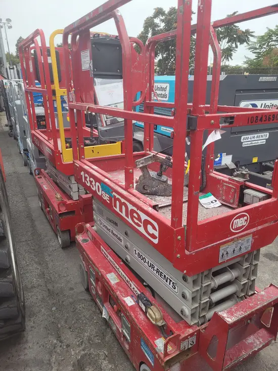 2018 MEC 1330SE Scissor Lift