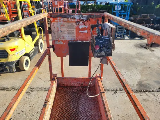 2019 JLG 1932R Scissor Lift