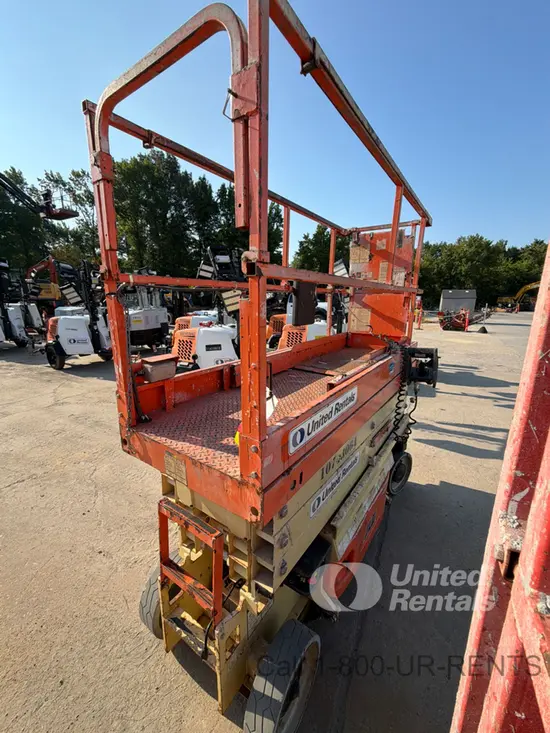 2018 JLG 2632ES Scissor Lift