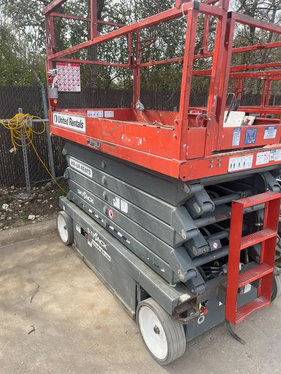 2017 Skyjack SJIII4740 Scissor Lift