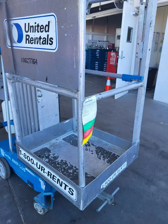 2017 Genie AWP-30SDC Pusharound Lift