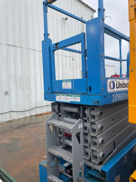2019 Genie GS-3232 Scissor Lift
