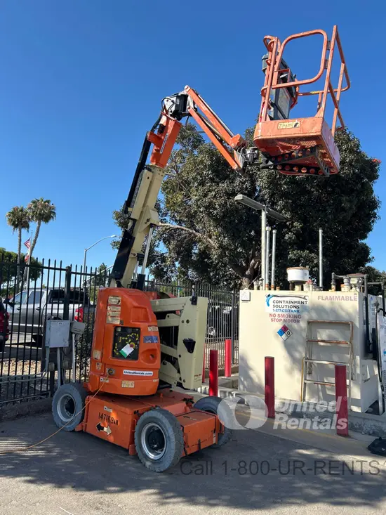 2014 JLG E300AJP Articulating Boom Lift