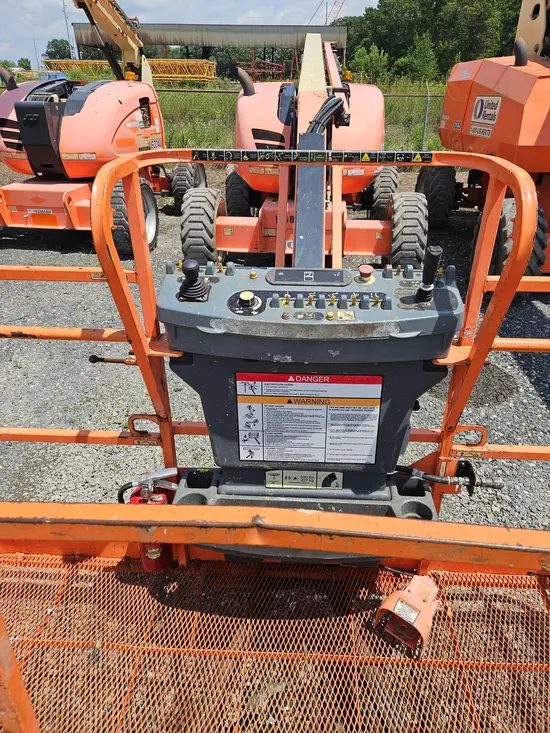 2016 JLG 600AJ Articulating Boom Lift