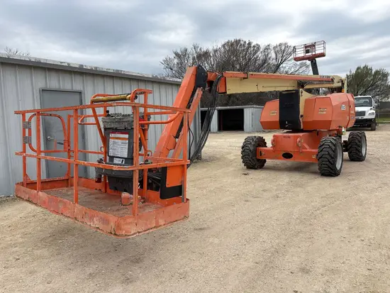 2016 JLG 800AJ Articulating Boom Lift