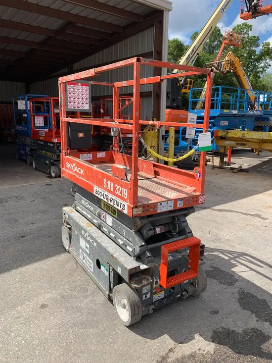 2018 Skyjack SJIII3219 Scissor Lift