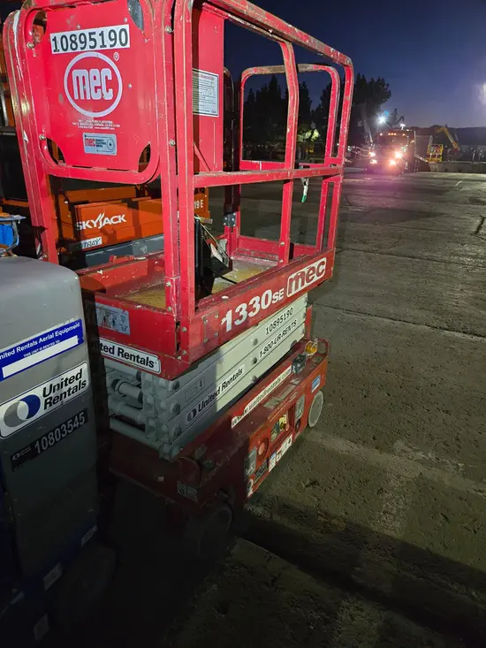 2019 MEC 1330SE Scissor Lift