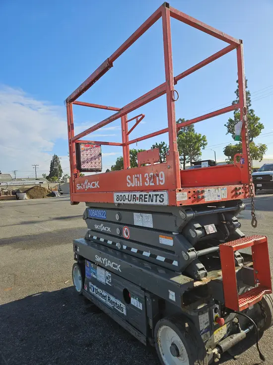 2018 Skyjack SJIII3219 Scissor Lift