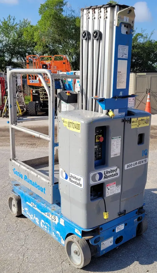 2018 Genie GR-20 Self-Propelled One-Person Lift