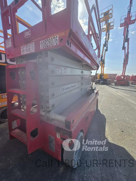 2018 MEC 4046SE Scissor Lift
