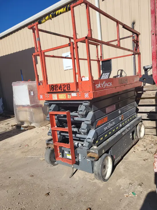 2017 Skyjack SJIII4740 Scissor Lift