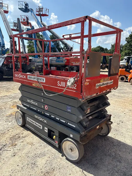 2018 Skyjack SJIII4632 Scissor Lift
