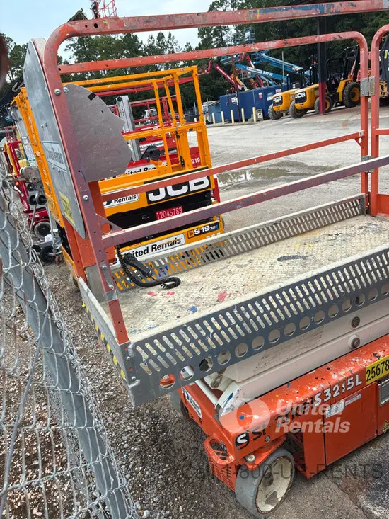 2020 Snorkel S3215L Scissor Lift