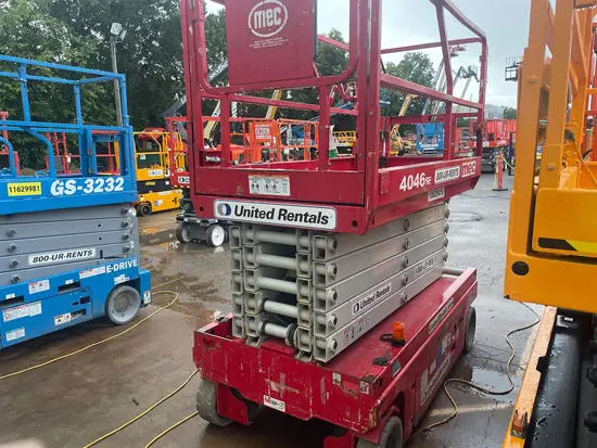 2017 MEC 4046SE Scissor Lift