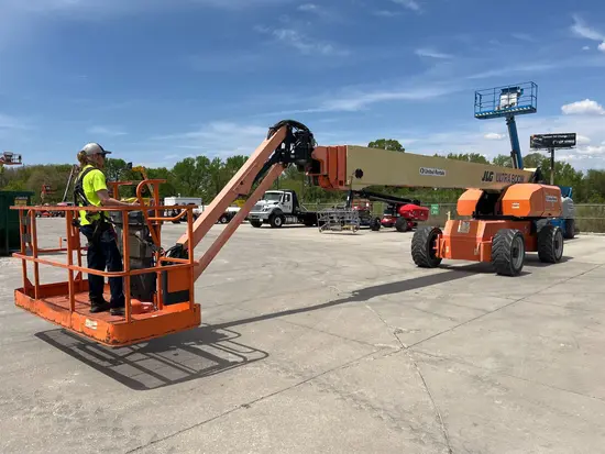 2015 JLG 1350SJP Boom Lift