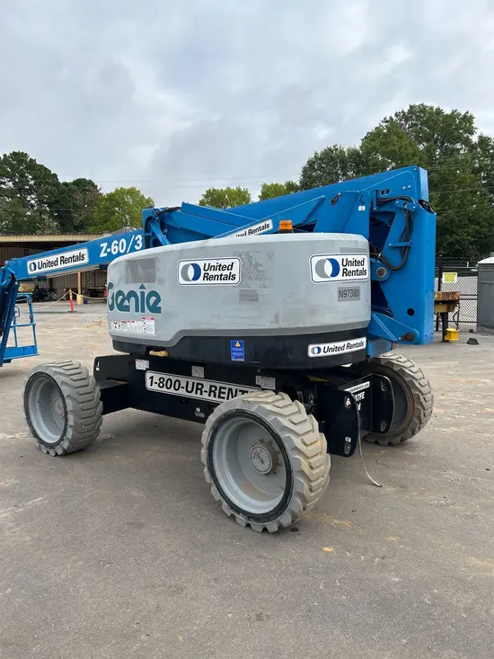 2016 Genie Z-60/37FE Articulating Boom Lift