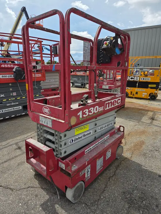 2019 MEC 1330SE Scissor Lift