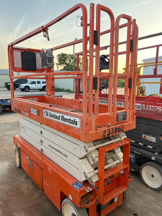 2019 Snorkel S3226E Scissor Lift