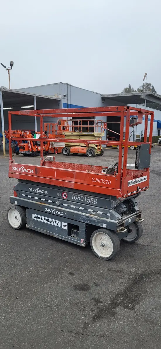 2018 Skyjack SJIII3220 Scissor Lift