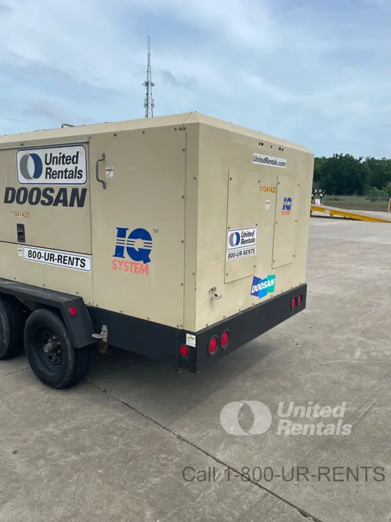 2020 Doosan XP825/HP750WCU Air Compressor