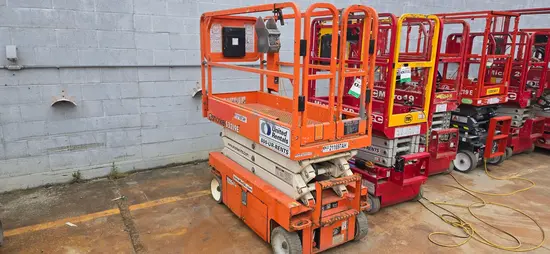 2018 Snorkel S3219E Scissor Lift