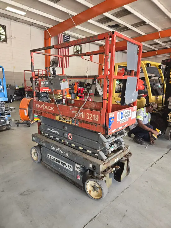 2016 Skyjack SJIII3219 Scissor Lift
