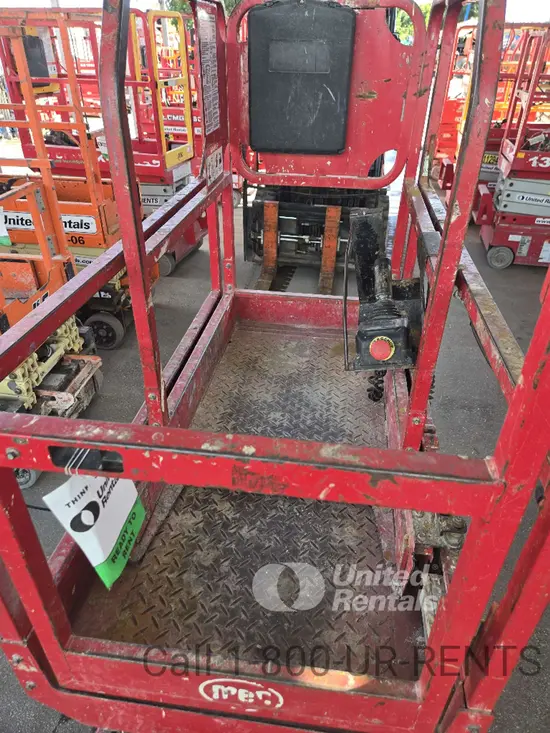 2018 MEC 1330SE Scissor Lift