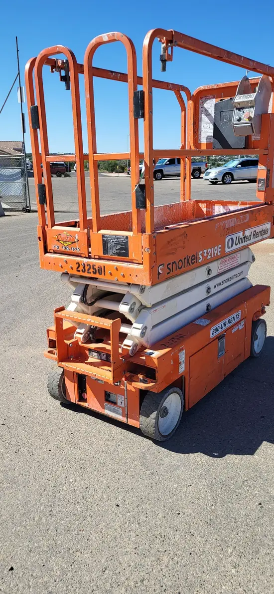 2019 Snorkel S3219E Scissor Lift
