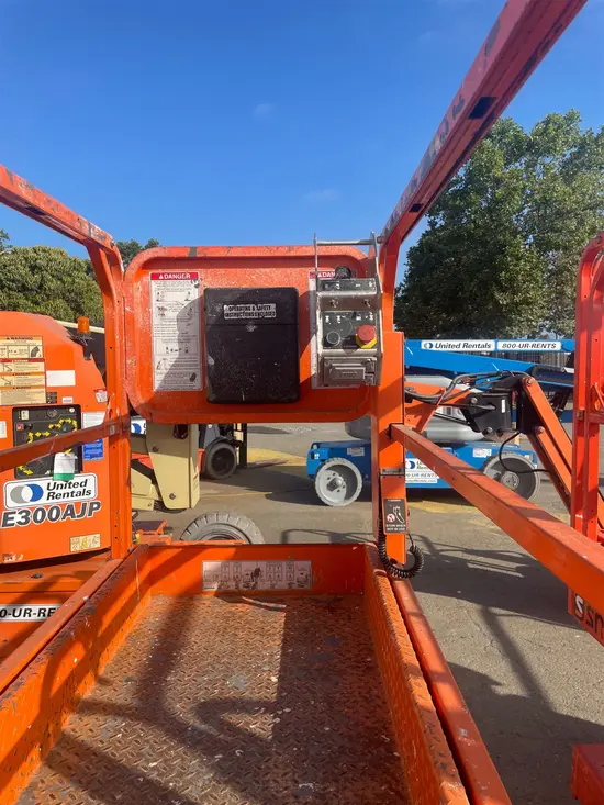 2019 Snorkel S3219E Scissor Lift