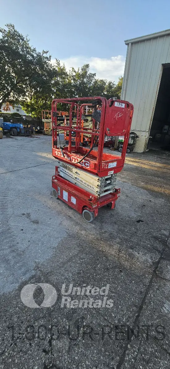 2017 MEC 1330SE Scissor Lift