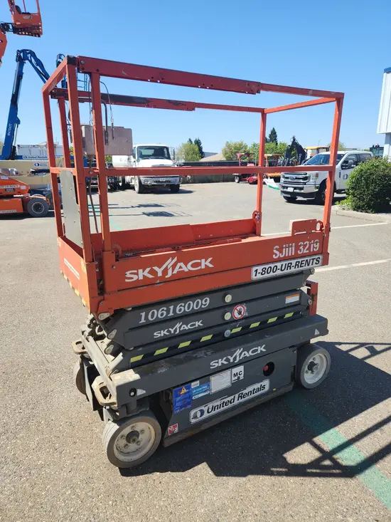2017 Skyjack SJIII3219 Scissor Lift