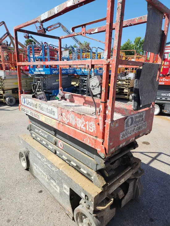2016 Skyjack SJIII3219 Scissor Lift