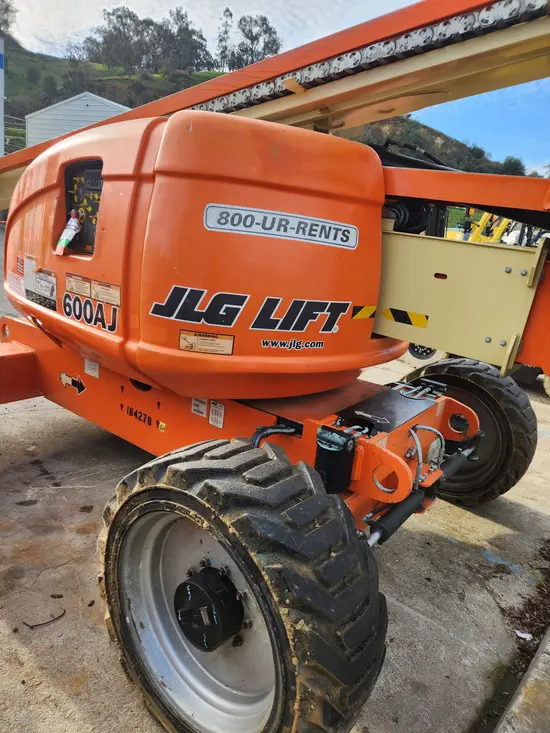 2017 JLG 600AJ Articulating Boom Lift