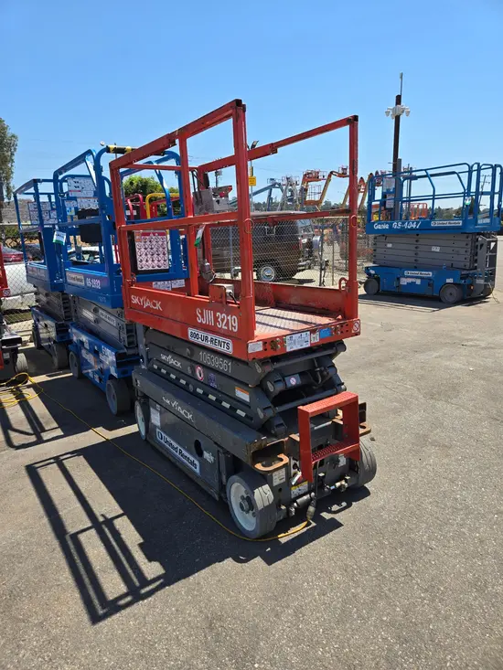2016 Skyjack SJIII3219 Scissor Lift