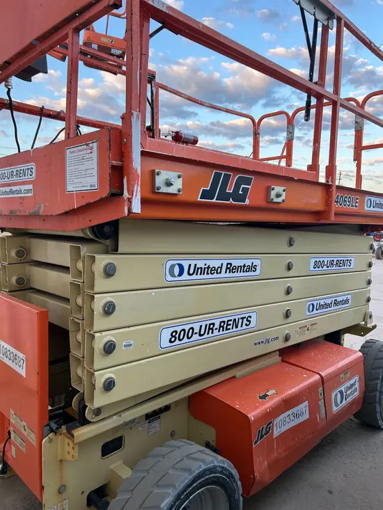 2018 JLG 4069LE Scissor Lift