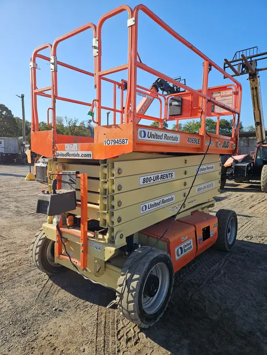 2018 JLG 4069LE Scissor Lift