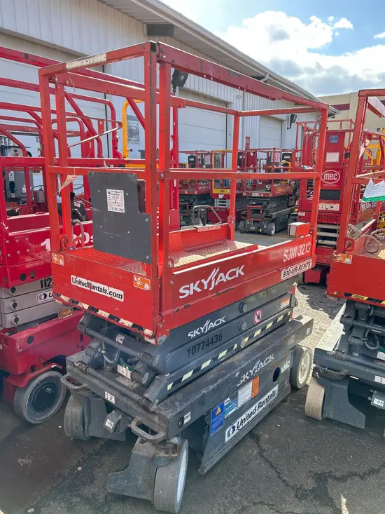2018 Skyjack SJIII3219 Scissor Lift
