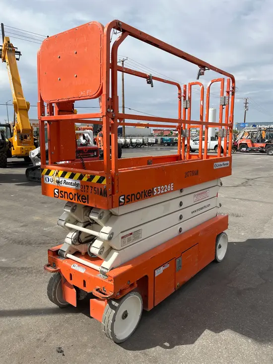 2018 Snorkel S3226E Scissor Lift