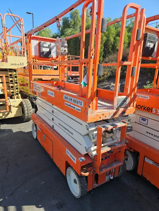 2019 Snorkel S3226E Scissor Lift
