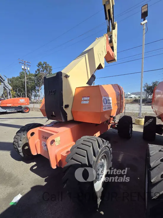 2013 JLG 800AJ Articulating Boom Lift