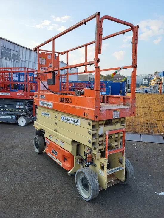 2017 JLG 2632ES Scissor Lift