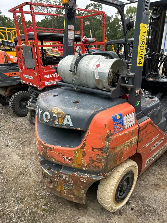 2020 Toyota 8FGU25 Warehouse Forklift
